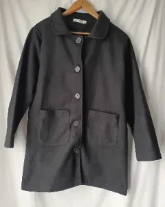 Manteau noir classique