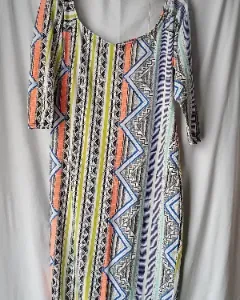 Robe longue à imprimé géométrique multicolore