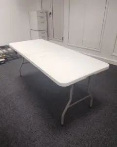 À vendre : table pliable