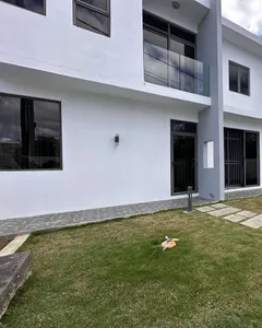 DUPLEX MODERNE PROCHE PLAGE