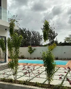 Villa Contemporaine 2026 de 270 m² sur 9.5 Perches | Rooftop Vue Montagne & Piscine Privée | Proche 