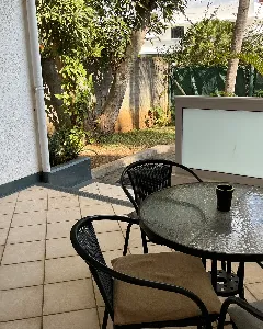A LOUER à Trou aux Biches, appartement 1 chambre en rez de jardin