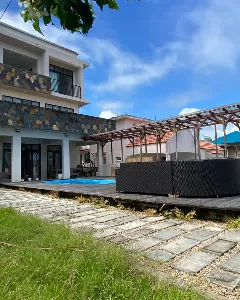 ✨ À LOUER – Grand  appartement 3 chambres avec terrasse et roof top, vue panoramique, a Calodyne