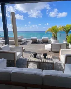 Pointe aux Canonniers — penthouse duplex 4 chambres, vue mer — 2 450 000 €