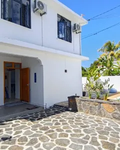  FURNISHED HOUSE IN POINTE AUX CANNONIERS 🌴  📍 Pointe aux Cannoniers –