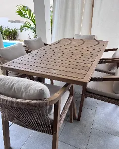 Table extérieur + 6 fauteuils 