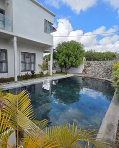 Superbe duplex à louer à Trou aux Biches