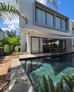 VILLA 5 CHAMBRES À LOUER – TROU AUX BICHES