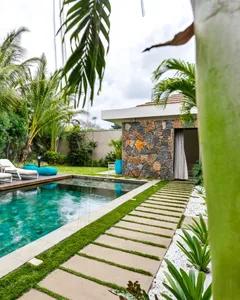 GRAND BAIE – EXCEPTIONAL 4 EN-SUITE BEDROOM VILLA IN A SECURE RESIDENCE
