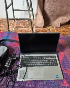 Dell inspiron 15 3520