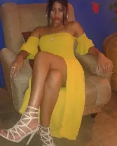 yellow dress 