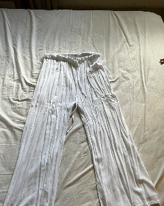 white flowy pants size xs/s