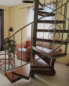 Appartement dans maison traditionnelle mauricienne dans un quartier résidentiel