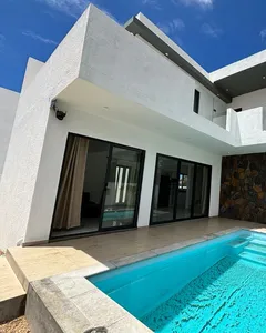Villa neuve de 3 chambres