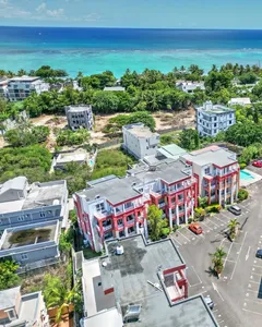Penthouse moderne avec 2 chambres et proche des commerces