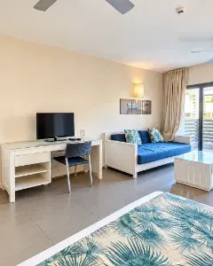 🌴 Studio à vendre Becosy