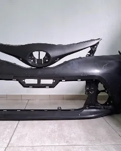 Front bumper et capot  toyota vits 2014