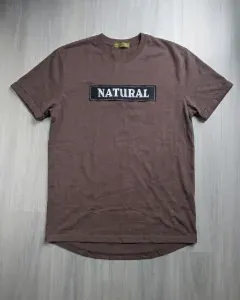 Brown graphic t-shirt. Casual/streetwear